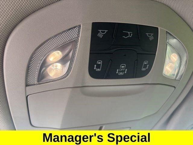 Chrysler Pacifica Touring L 2023