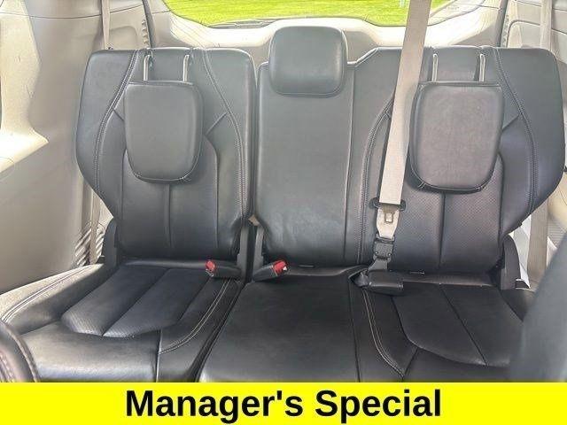 Chrysler Pacifica Touring L 2023