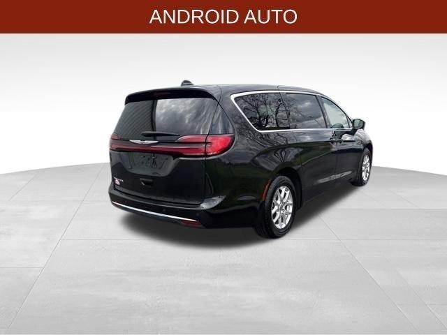 Chrysler Pacifica Touring L 2023