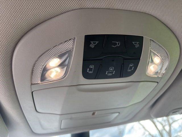 Chrysler Pacifica Touring L 2023