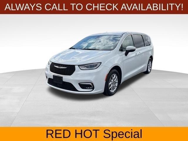 Chrysler Pacifica Touring L 2023