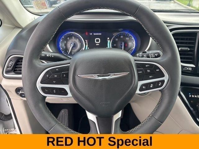 Chrysler Pacifica Touring L 2023