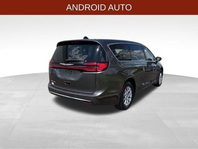 Chrysler Pacifica Touring L 2023