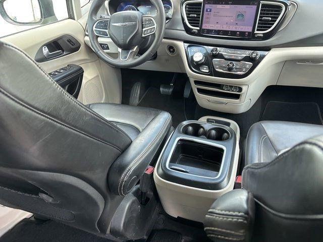 Chrysler Pacifica Touring L 2023