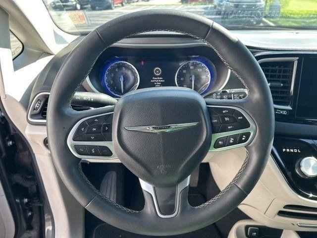 Chrysler Pacifica Touring L 2023