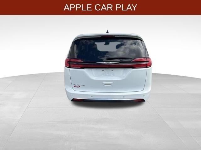 Chrysler Pacifica Touring L 2023