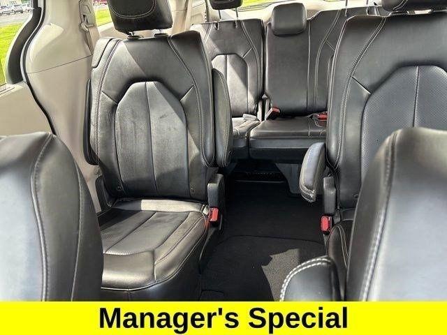 Chrysler Pacifica Touring L 2023