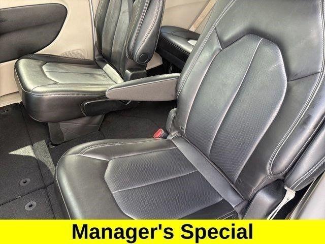 Chrysler Pacifica Touring L 2023