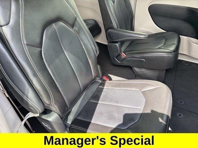 Chrysler Pacifica Touring L 2023