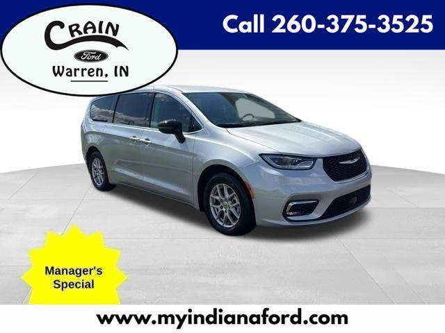 Chrysler Pacifica Touring L 2024