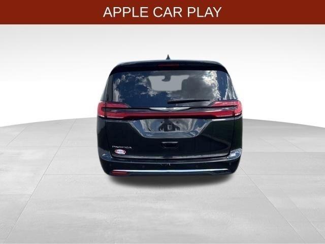Chrysler Pacifica Touring L 2023