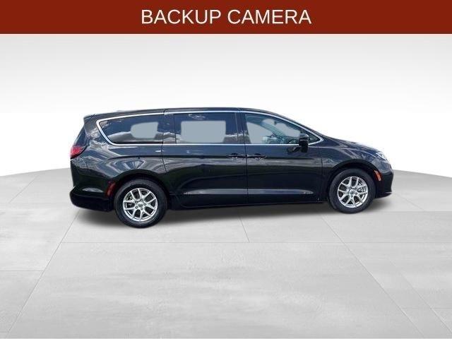 Chrysler Pacifica Touring L 2023