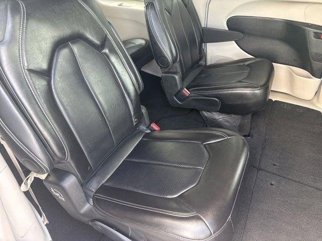 Chrysler Pacifica Touring L 2024