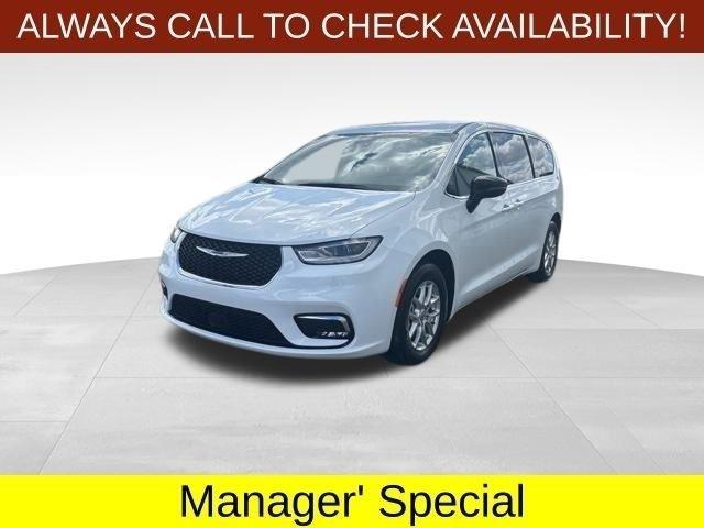 Chrysler Pacifica Touring L 2024