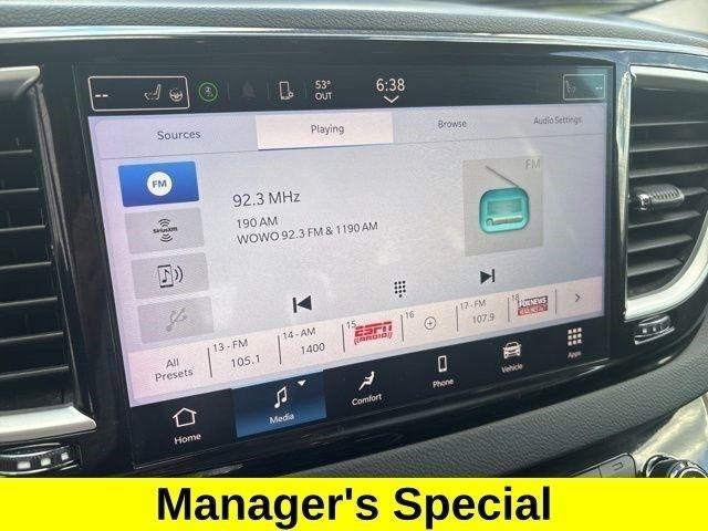 Chrysler Pacifica Touring L 2024
