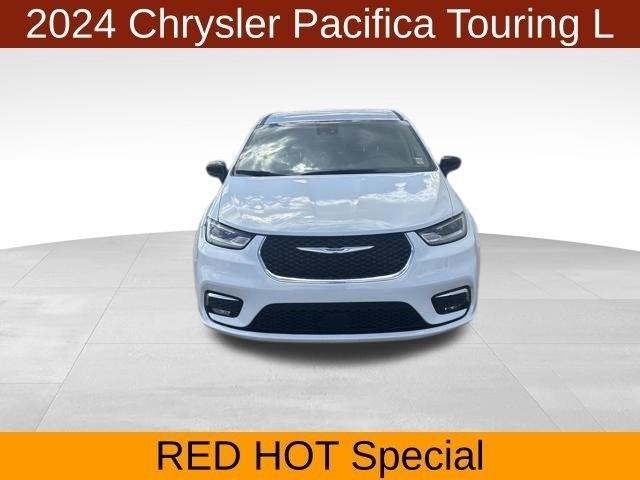 Chrysler Pacifica Touring L 2024