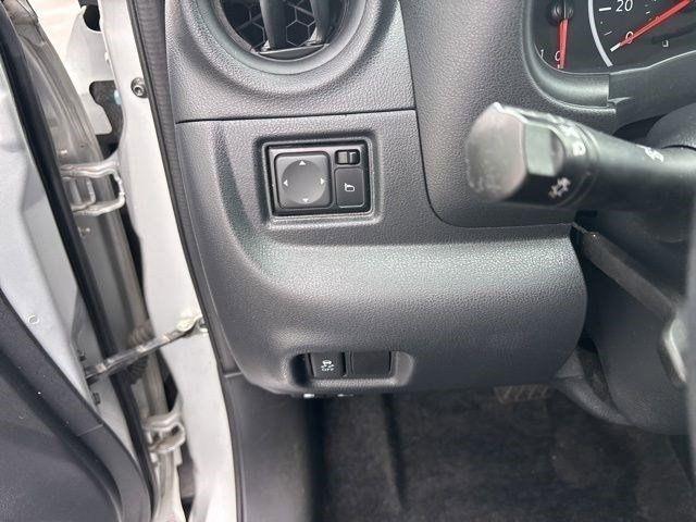 Nissan Versa 1.6 S Plus 2019