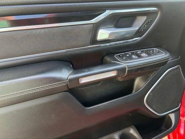 RAM 1500 Laramie Crew Cab SWB 4WD 2022