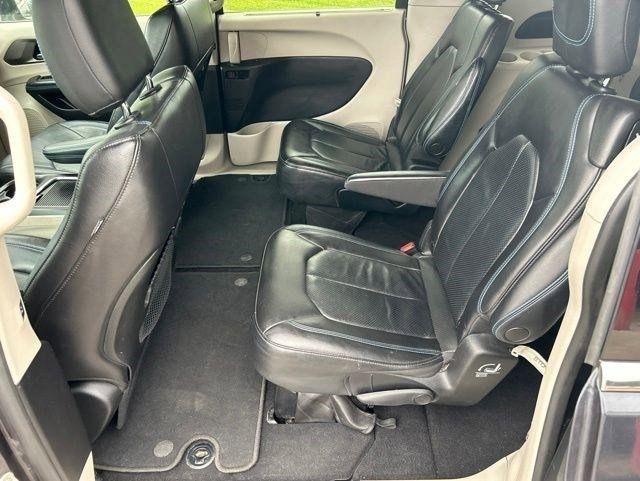 Chrysler Pacifica Touring-L 2021
