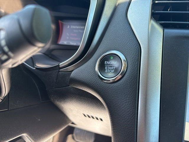 Ford Fusion Hybrid SE 2019