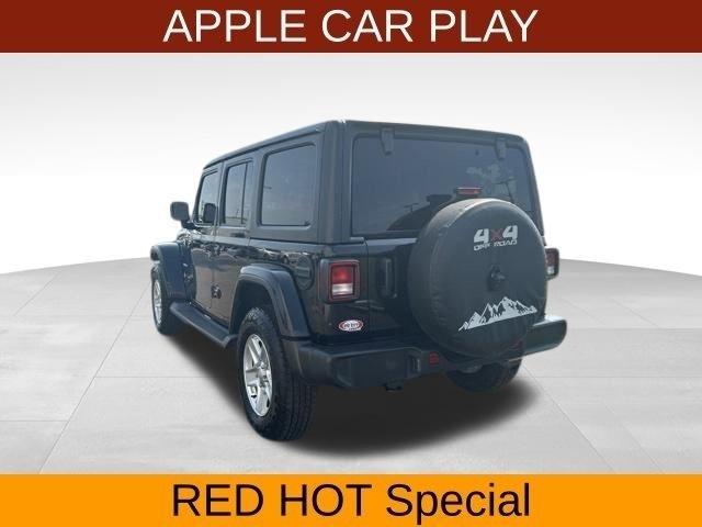 Jeep Wrangler Unlimited Sahara 4WD 2021