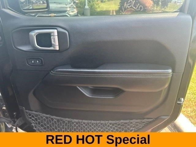 Jeep Wrangler Unlimited Sahara 4WD 2021