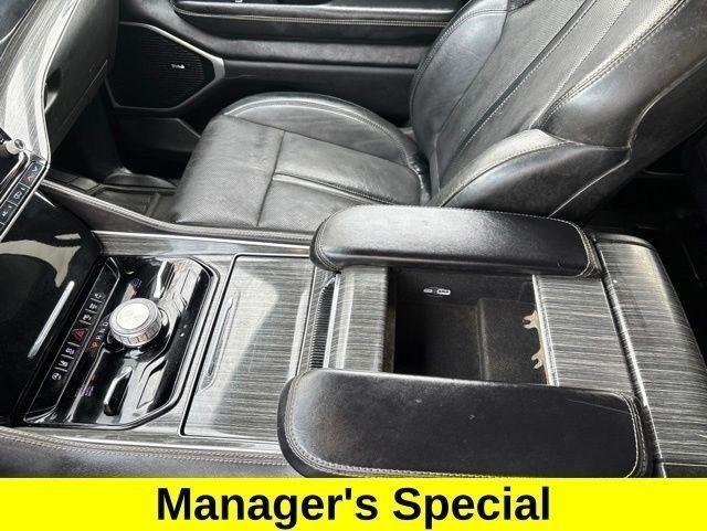 Jeep Wagoneer Series III 4WD 2022