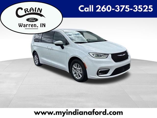 2023 Chrysler Pacifica Touring