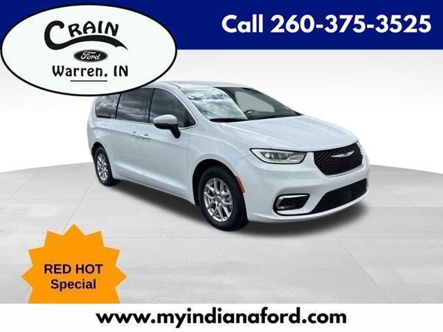 2023 Chrysler Pacifica Touring