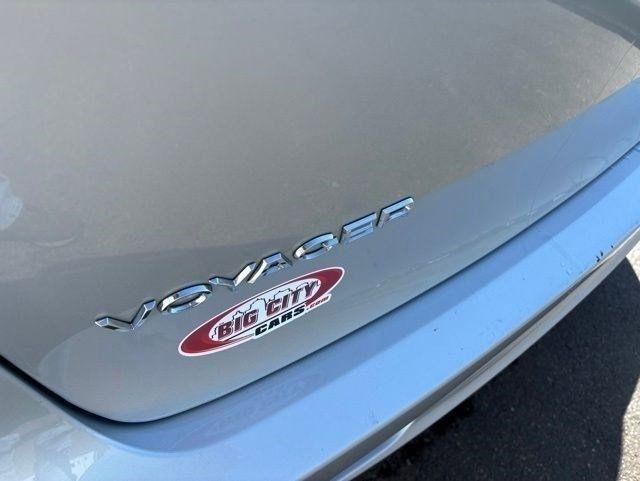 Chrysler Voyager LX 2024