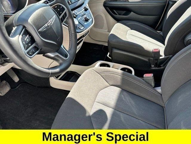Chrysler Voyager LX 2024