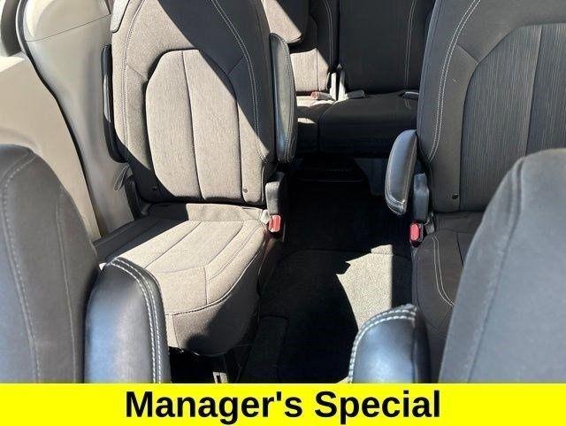 Chrysler Voyager LX 2024