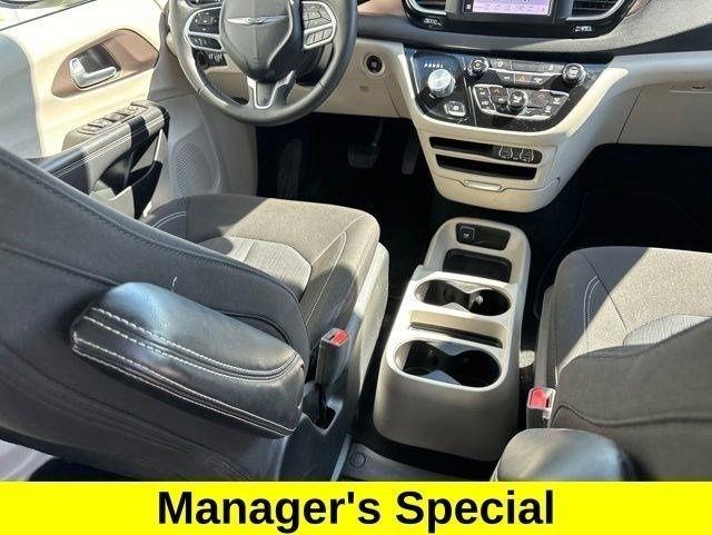 Chrysler Voyager LX 2024