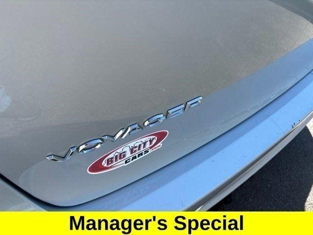 Chrysler Voyager LX 2024