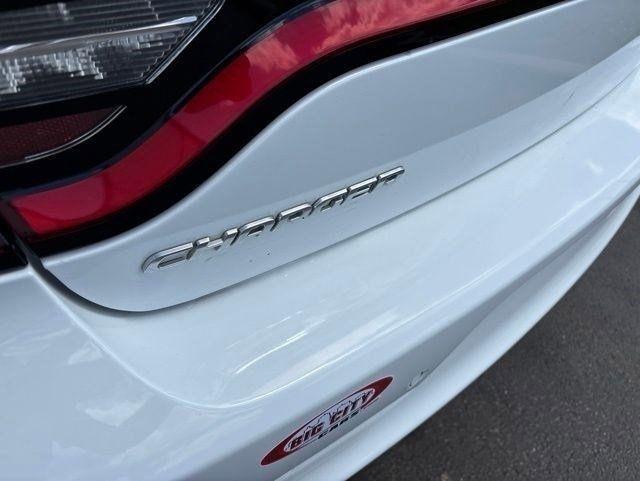 Dodge Charger SXT 2021