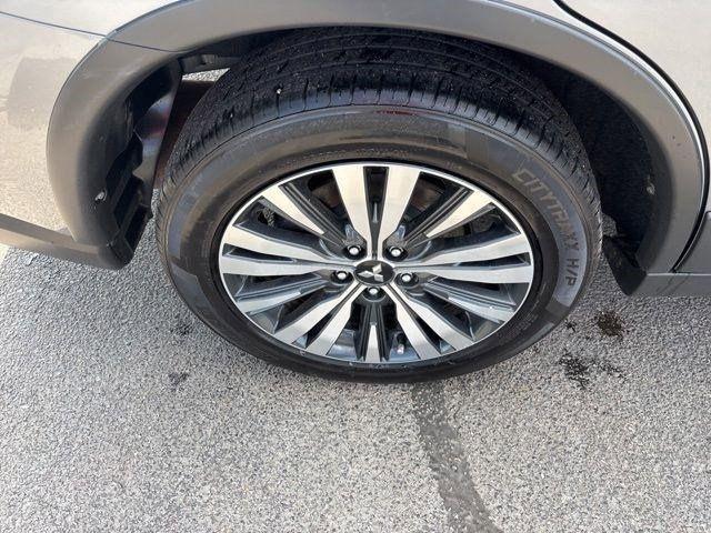 Mitsubishi Outlander SE 2WD 2020