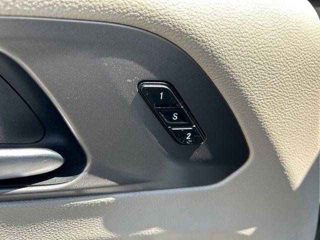Chrysler Pacifica Hybrid Touring L 2023