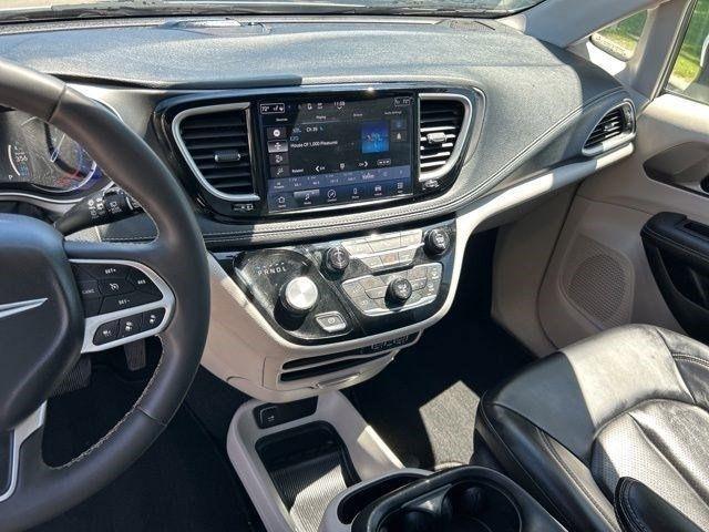 Chrysler Pacifica Hybrid Touring L 2023
