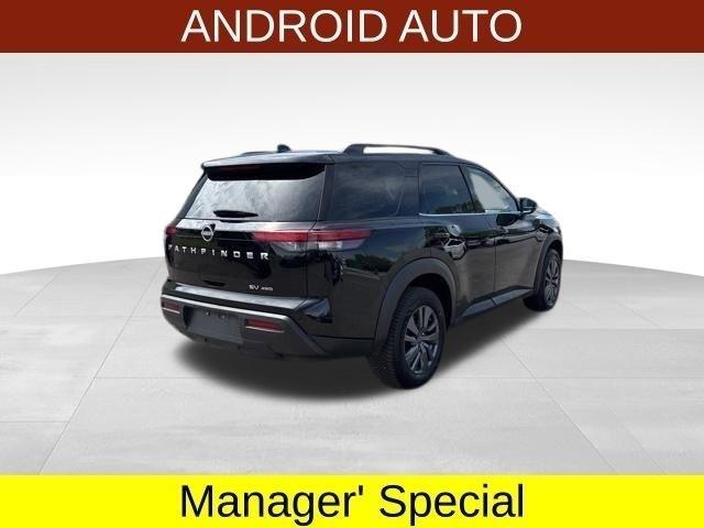 Nissan Pathfinder SV 4WD 2024