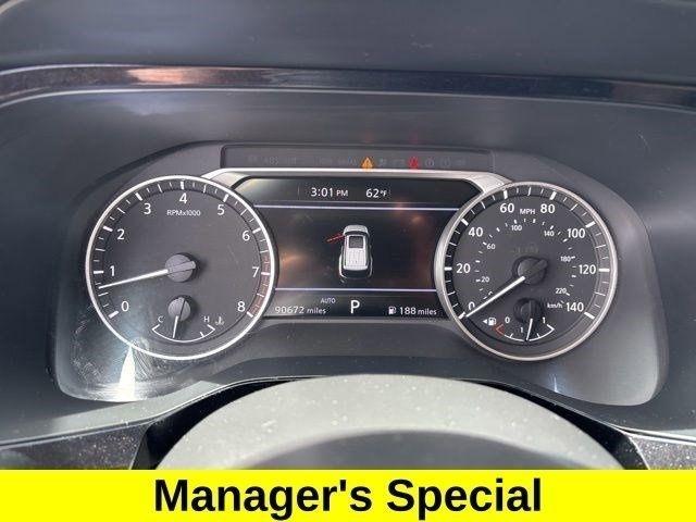 Nissan Pathfinder SV 4WD 2024
