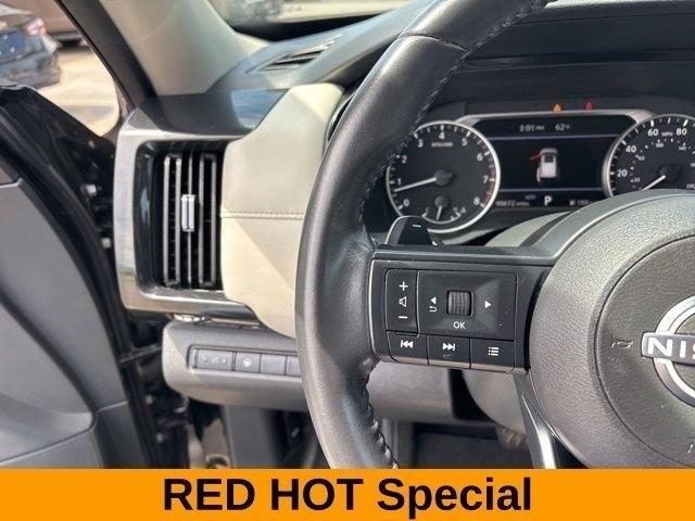Nissan Pathfinder SV 4WD 2024