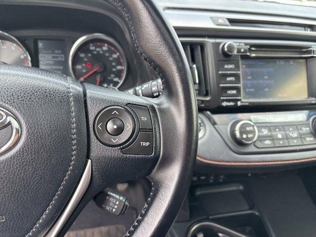 Toyota RAV4 SE 4WD 2016