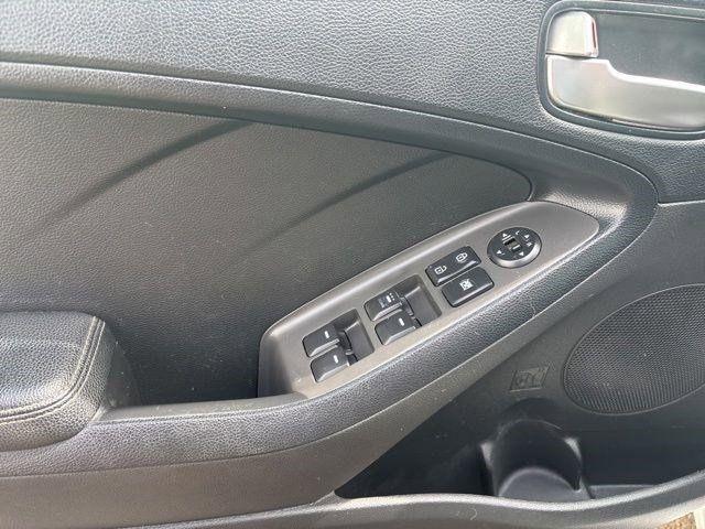 Kia Forte LX 6A 2017