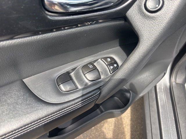 Nissan Rogue SV AWD 2018