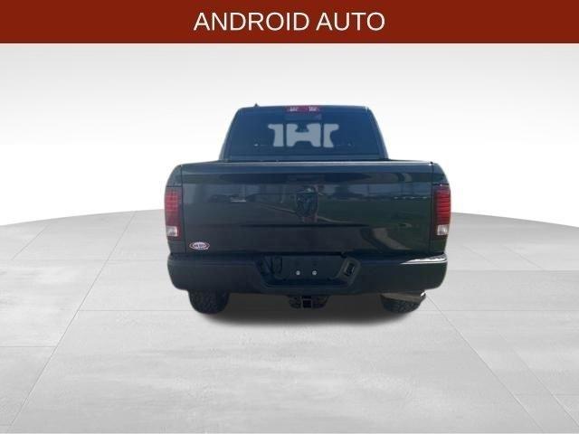 RAM 1500 Classic Tradesman Crew Cab SWB 4WD 2021