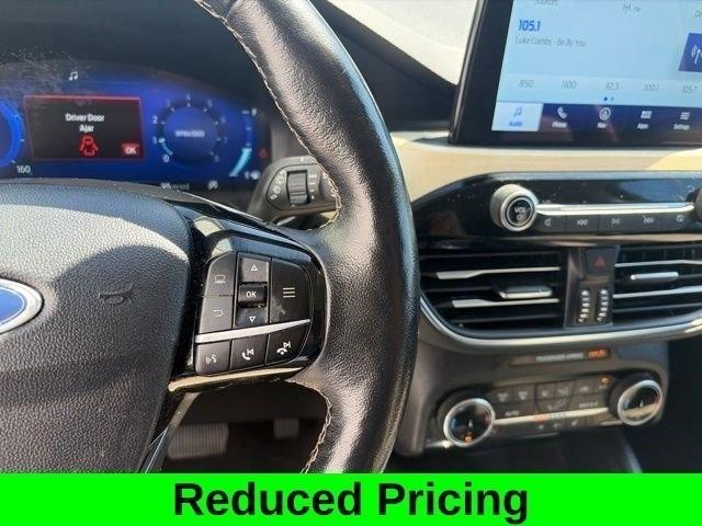 Ford Escape Titanium AWD 2022