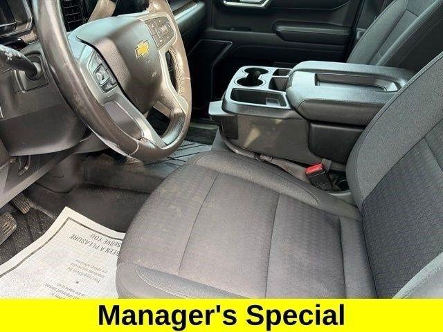 Chevrolet Silverado 1500 LT Crew Cab 4WD 2022