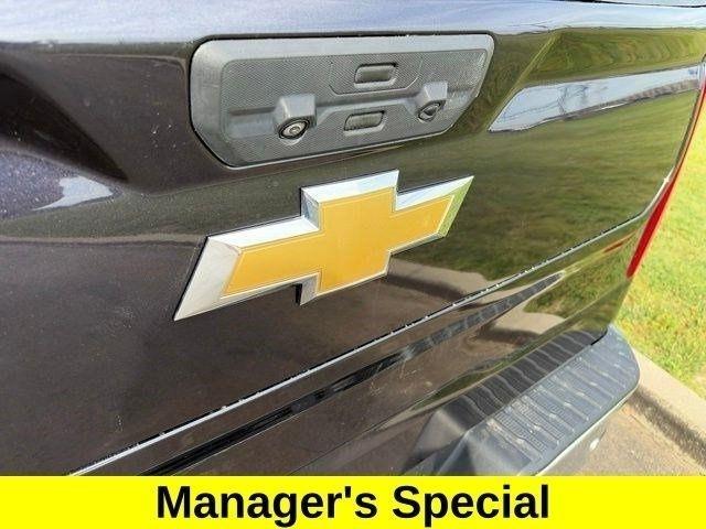Chevrolet Silverado 1500 LT Crew Cab 4WD 2022