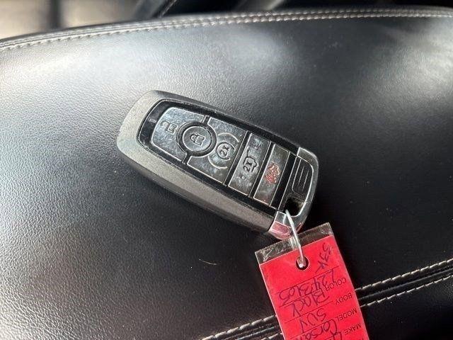 Lincoln Corsair Base AWD 2021