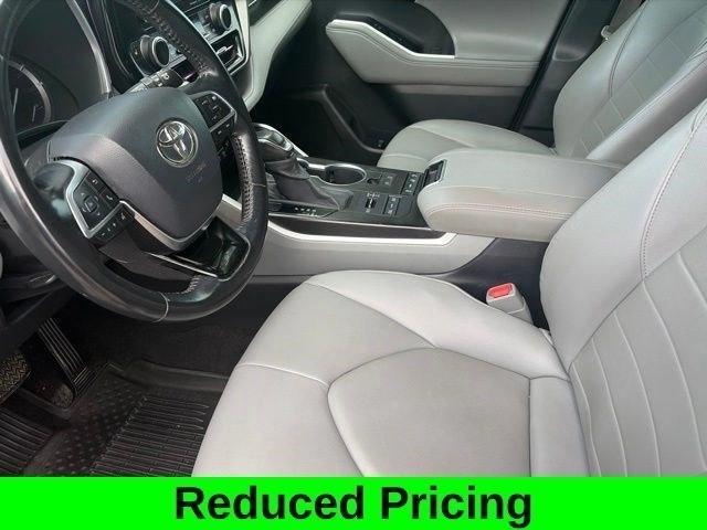 Toyota Highlander XLE Nav AWD V6 2020